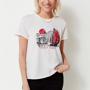 💘SOLD💘NWT URBAN OUTFITTERS HONG KONG GRAPHIC